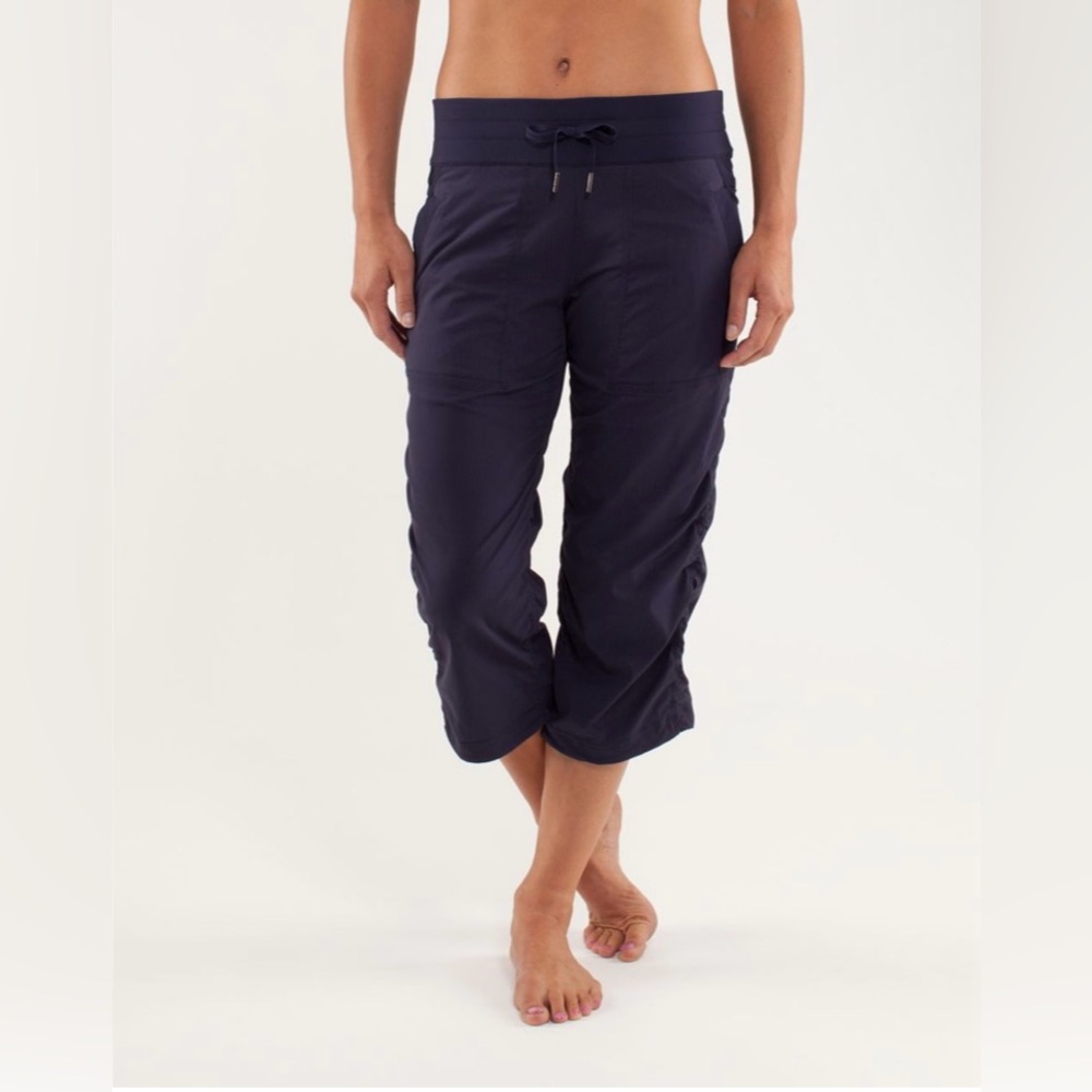 lululemon athletica Navy Cropped Drawcord Capri Pants